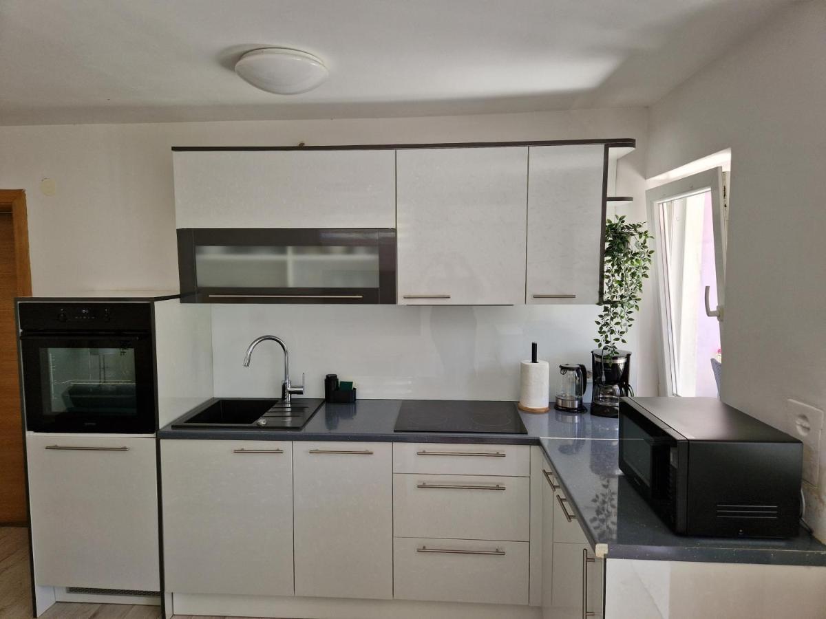 Apartman Jurjevic クルク エクステリア 写真